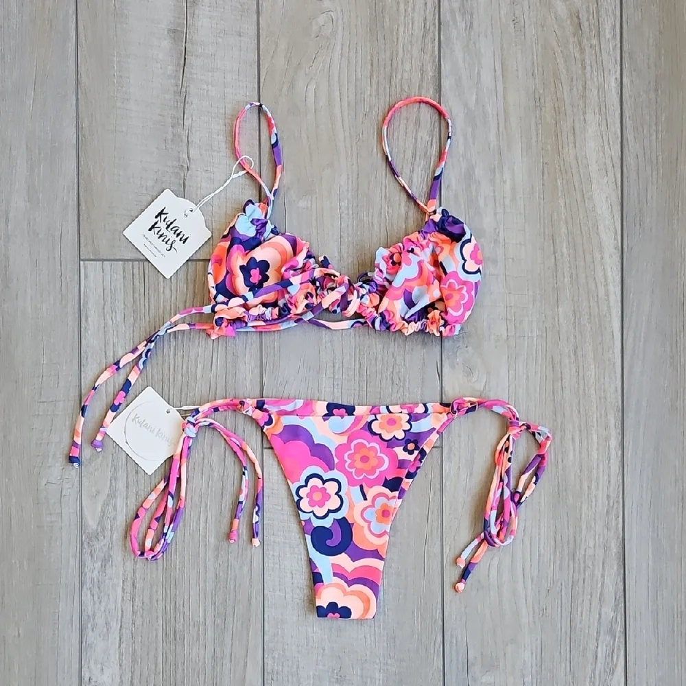 Kulani Kinis Bikini Set - Picture 2 of 6